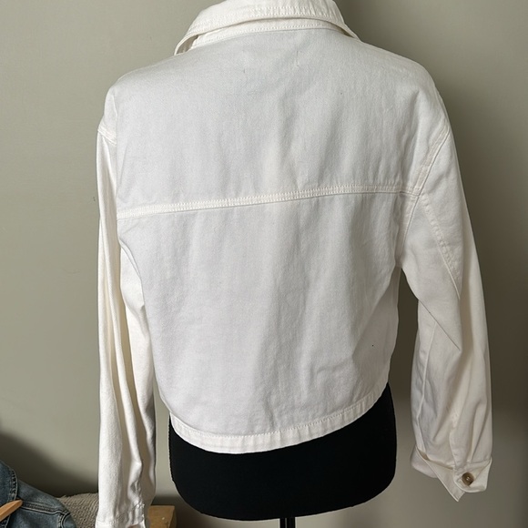 Jean jacket - Picture 2 of 4